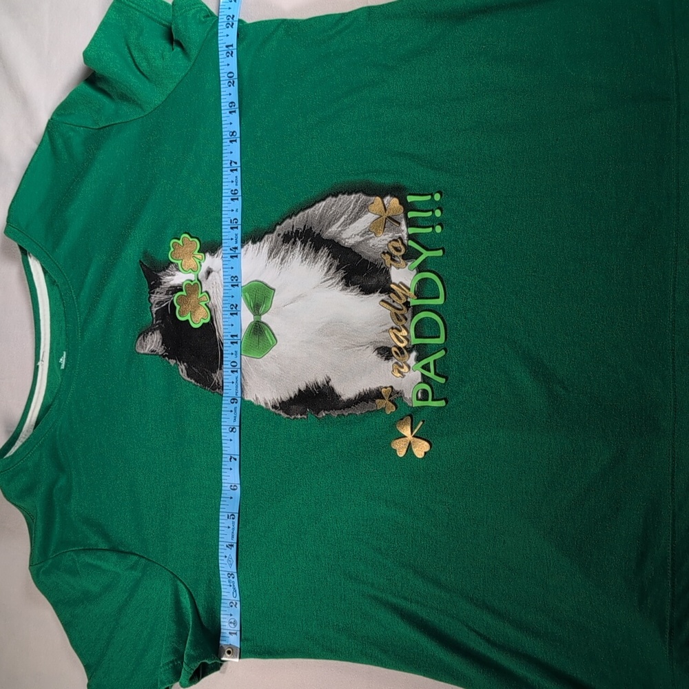 St. Patrick's Day Green T-Shirt with Cat Graphic Size XL - Picture 5 of 8